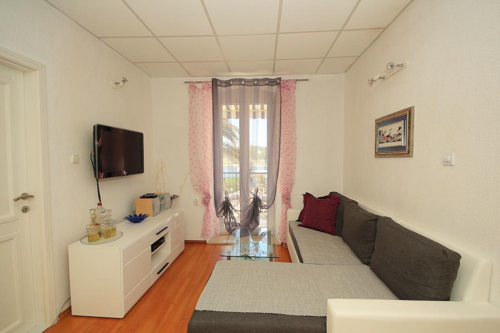 Adriatica Apartman *